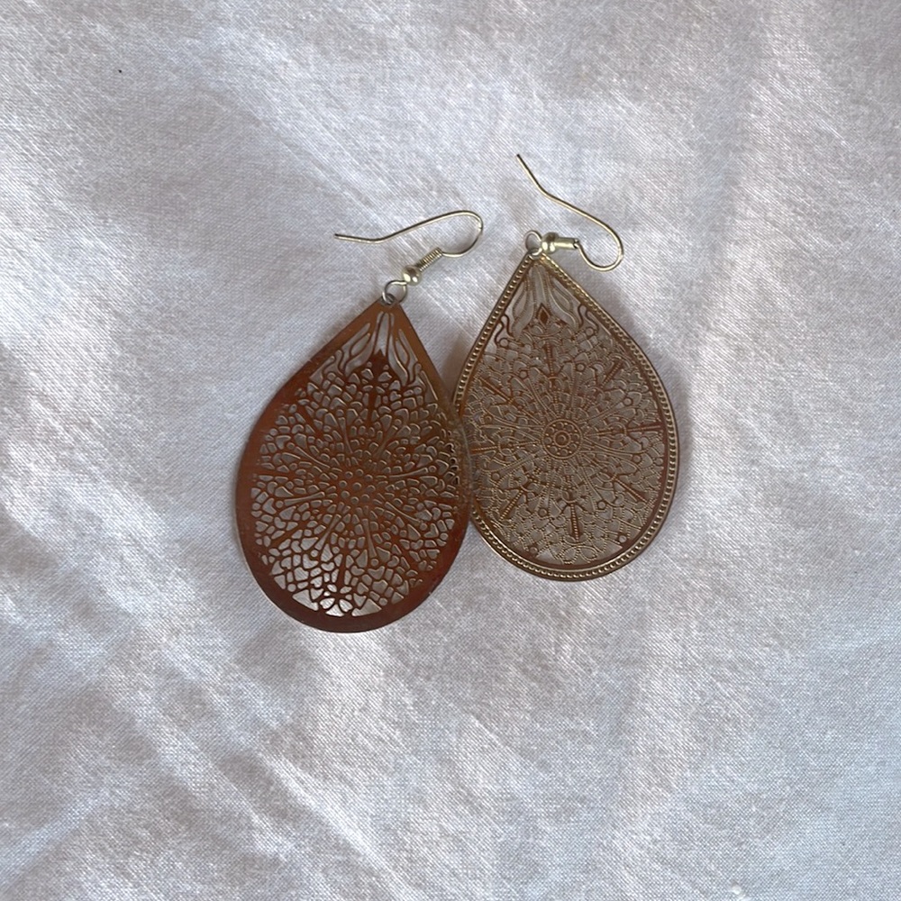 Gold plated gypsy BoHo earrings feather light!